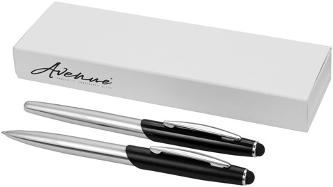 Geneva Stylus Kugelschreiber- und Tintenrollerset (blaue Mine), silber, schwarz bedrucken, Art.-Nr. 10667000 Geneva Stylus Kugelschreiber- und Tintenrollerset (blaue Mine), silber, schwarz bedrucken, Art.-Nr. 10667000
