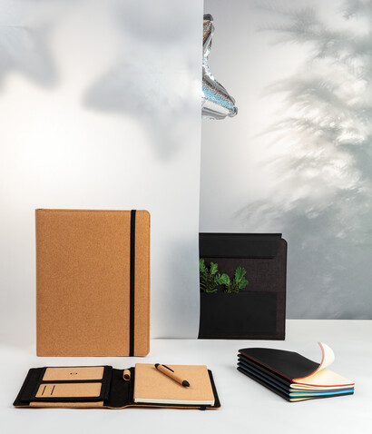 Deluxe Kork Portfolio A4 mit Stift braun bedrucken, Art.-Nr. P774.131
