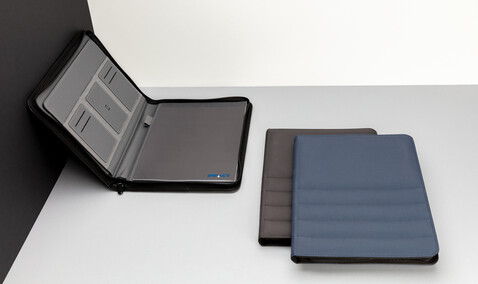 Impact AWARE™ RPET A4 Portfolio mit Reißverschluss schwarz bedrucken, Art.-Nr. P774.161 Impact AWARE™ RPET A4 Portfolio mit Reißverschluss schwarz bedrucken, Art.-Nr. P774.161