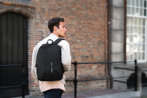 Bobby Soft, Anti-Diebstahl-Rucksack schwarz, grün bedrucken, Art.-Nr. P705.791 Bobby Soft, Anti-Diebstahl-Rucksack schwarz, grün bedrucken, Art.-Nr. P705.791
