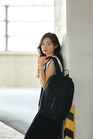 Bobby Soft, Anti-Diebstahl-Rucksack schwarz, grün bedrucken, Art.-Nr. P705.791 Bobby Soft, Anti-Diebstahl-Rucksack schwarz, grün bedrucken, Art.-Nr. P705.791
