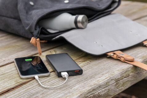 18W PD Powerbank mit 10.000 mAh aus Aluminium schwarz bedrucken, Art.-Nr. P322.241
