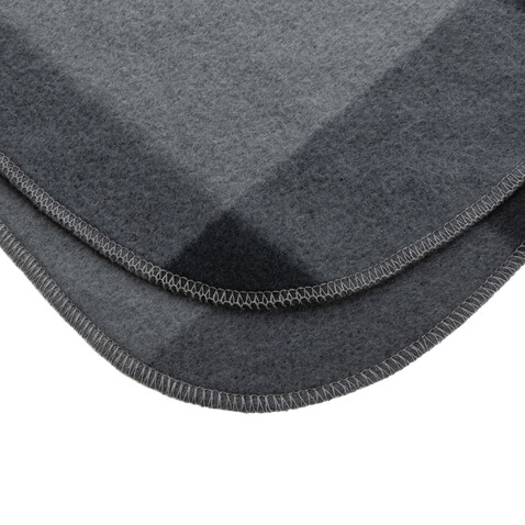Weiche karierte Fleece-Decke anthrazit bedrucken, Art.-Nr. P459.052 Weiche karierte Fleece-Decke anthrazit bedrucken, Art.-Nr. P459.052