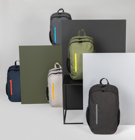 Impact AWARE™ 300D RPET Casual Rucksack weiß, orange bedrucken, Art.-Nr. P760.170 Impact AWARE™ 300D RPET Casual Rucksack weiß, orange bedrucken, Art.-Nr. P760.170