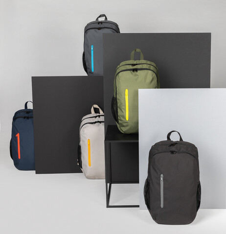 Impact AWARE™ 300D RPET Casual Rucksack weiß, orange bedrucken, Art.-Nr. P760.170 Impact AWARE™ 300D RPET Casual Rucksack weiß, orange bedrucken, Art.-Nr. P760.170