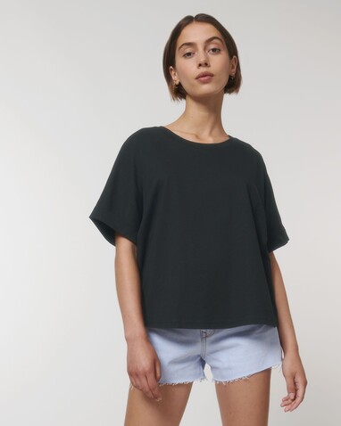 Stella Collider - Das Oversized Damen-T-Shirt mit gekrempelten Ärmeln - Black - M bedrucken, Art.-Nr. STTW089C0021M Stella Collider - Das Oversized Damen-T-Shirt mit gekrempelten Ärmeln - Black - M bedrucken, Art.-Nr. STTW089C0021M