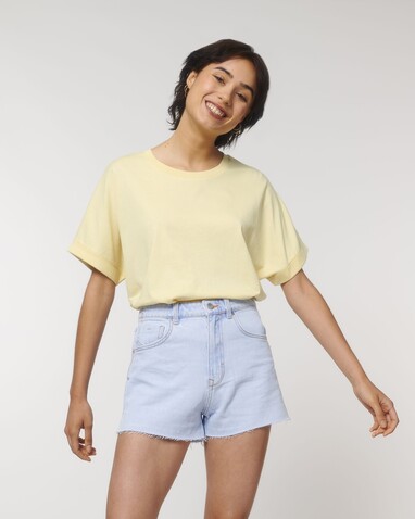 Stella Collider - Das Oversized Damen-T-Shirt mit gekrempelten Ärmeln - Butter - XS bedrucken, Art.-Nr. STTW089C078XS Stella Collider - Das Oversized Damen-T-Shirt mit gekrempelten Ärmeln - Butter - XS bedrucken, Art.-Nr. STTW089C078XS