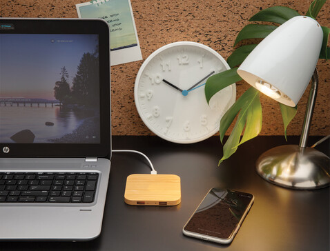 5W-Wireless-Charger aus Bambus mit USB braun bedrucken, Art.-Nr. P308.149 5W-Wireless-Charger aus Bambus mit USB braun bedrucken, Art.-Nr. P308.149