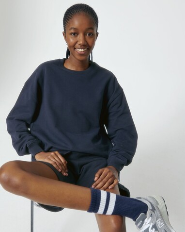 Ledger Dry - Das Boxy Rundhals-Unisex-Sweatshirt mit trockenem Griff - French Navy - 3XL bedrucken, Art.-Nr. STSU798C7273X Ledger Dry - Das Boxy Rundhals-Unisex-Sweatshirt mit trockenem Griff - French Navy - 3XL bedrucken, Art.-Nr. STSU798C7273X