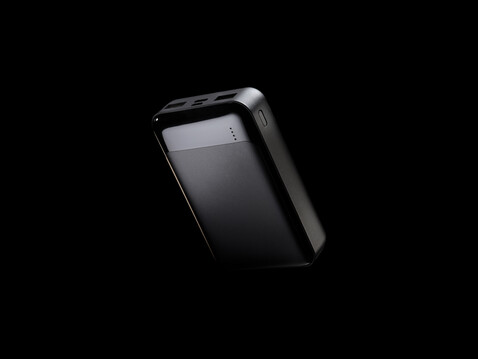 10.000 mAh Powerbank aus RCS Standard recyceltem Kunststoff schwarz bedrucken, Art.-Nr. P322.661 10.000 mAh Powerbank aus RCS Standard recyceltem Kunststoff schwarz bedrucken, Art.-Nr. P322.661