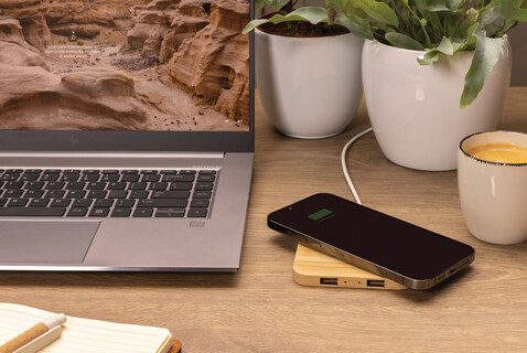10W Wireless-Charger mit USB aus Bambus braun bedrucken, Art.-Nr. P308.379 10W Wireless-Charger mit USB aus Bambus braun bedrucken, Art.-Nr. P308.379