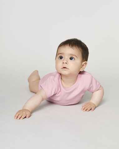 Baby Body - Der kurzärmelige Baby-Body - Cotton Pink - 6-9 m/68-74cm bedrucken, Art.-Nr. STUB103C005B8 Baby Body - Der kurzärmelige Baby-Body - Cotton Pink - 6-9 m/68-74cm bedrucken, Art.-Nr. STUB103C005B8