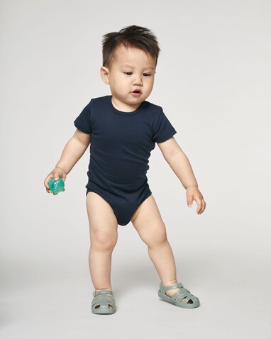 Baby Body - Der kurzärmelige Baby-Body - French Navy - 6-9 m/68-74cm bedrucken, Art.-Nr. STUB103C727B8