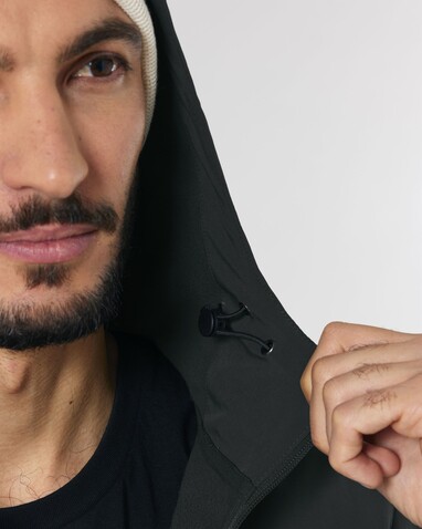 Stanley Discoverer - Die Herren-Softshelljacke mit Kapuze - Black - XL bedrucken, Art.-Nr. STJM158C0021X Stanley Discoverer - Die Herren-Softshelljacke mit Kapuze - Black - XL bedrucken, Art.-Nr. STJM158C0021X