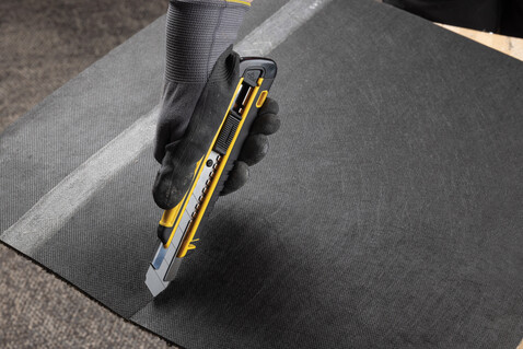 Nachfüllbares RCS Abbrechmesser mit Soft-Grip gelb bedrucken, Art.-Nr. P215.176 Nachfüllbares RCS Abbrechmesser mit Soft-Grip gelb bedrucken, Art.-Nr. P215.176