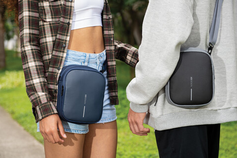 Boxy Sling navy blau, navy blau bedrucken, Art.-Nr. P705.955 Boxy Sling navy blau, navy blau bedrucken, Art.-Nr. P705.955