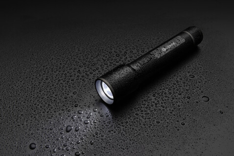 Große Gear X Taschenlampe aus RCS recycelt. Alu mit USB-Akku schwarz bedrucken, Art.-Nr. P513.921 Große Gear X Taschenlampe aus RCS recycelt. Alu mit USB-Akku schwarz bedrucken, Art.-Nr. P513.921