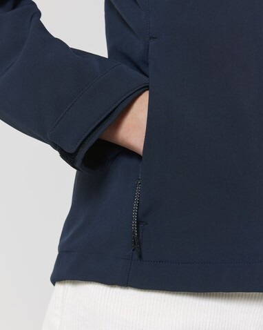 Stella Discoverer - Die Damen-Softshelljacke mit Kapuze - French Navy - L bedrucken, Art.-Nr. STJW159C7271L Stella Discoverer - Die Damen-Softshelljacke mit Kapuze - French Navy - L bedrucken, Art.-Nr. STJW159C7271L